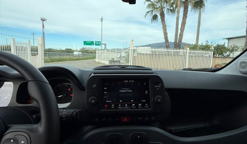 
								Fiat Panda 1.0 HYBRID 69cv completo									