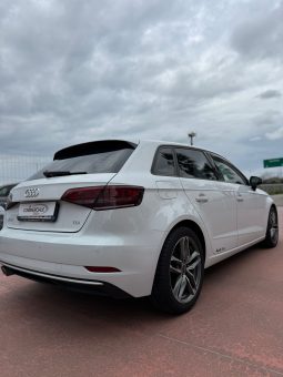 
										A3 SPORTBACK BUSINESS 2.0 tdi 150cv completo									