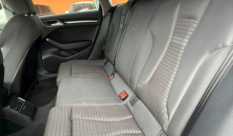 
								A3 SPORTBACK BUSINESS 2.0 tdi 150cv completo									