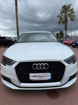 
										A3 SPORTBACK BUSINESS 2.0 tdi 150cv completo									