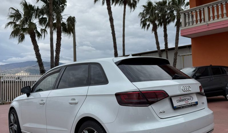 
								A3 SPORTBACK BUSINESS 2.0 tdi 150cv completo									