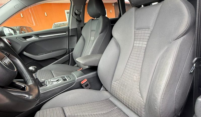 
								A3 SPORTBACK BUSINESS 2.0 tdi 150cv completo									