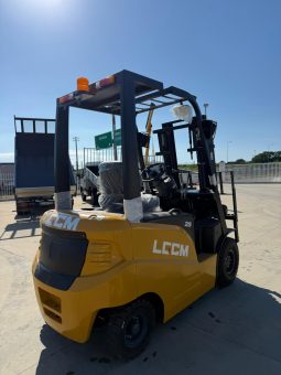 
										CARRELLO ELEVATORE ELETTRICO completo									