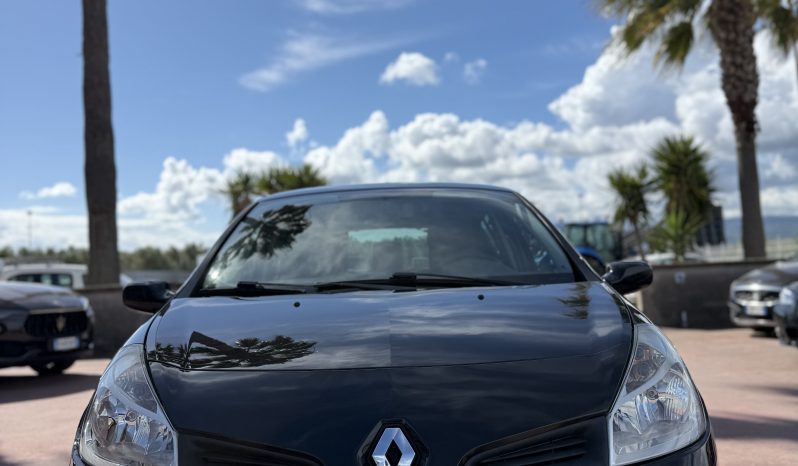 
								Renault Clio 1.5 85cv completo									