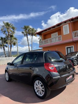 
										Renault Clio 1.5 85cv completo									