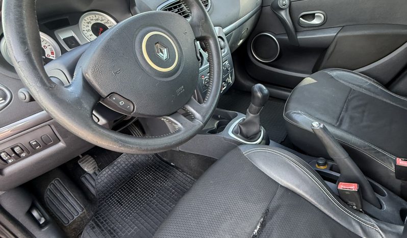 
								Renault Clio 1.5 85cv completo									