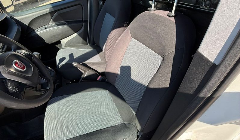 
								PEUGEOT 3008 completo									