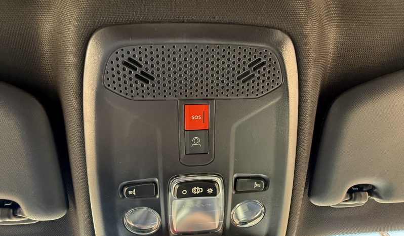 
								Peugeot 2008 completo									