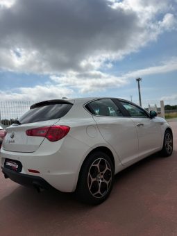 
										ALFA ROMEO GIULIETTA 2.0 170CV completo									