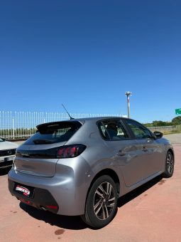 
										PEUGEOT 208 completo									