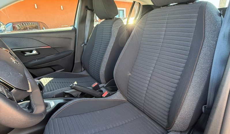 
								PEUGEOT 208 completo									