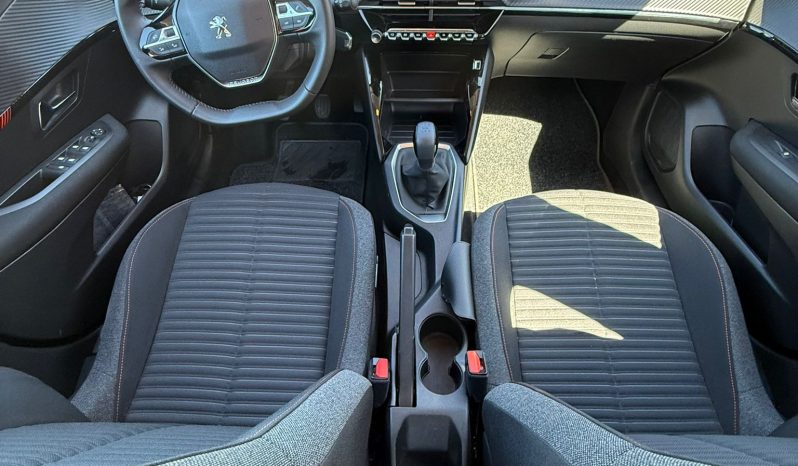 
								PEUGEOT 208 completo									