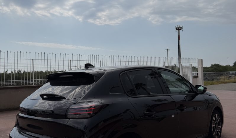
								PEUGEOT 208 completo									