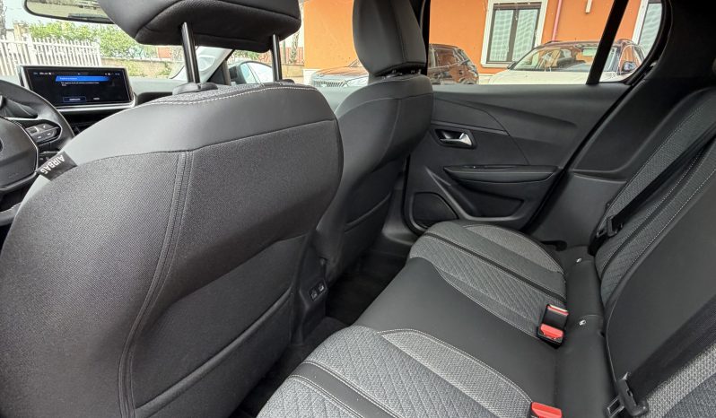 
								PEUGEOT 208 completo									